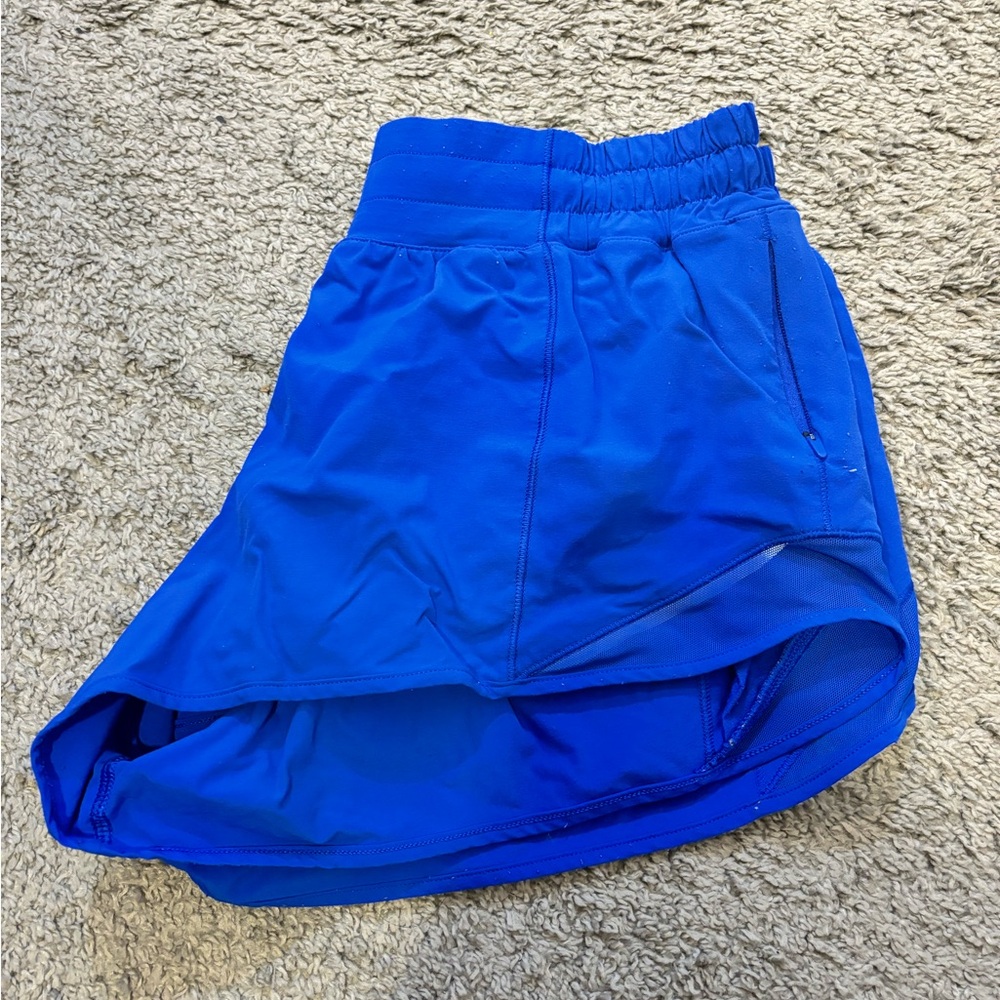 LULULEMON HOTTY HOT SHORTS!
